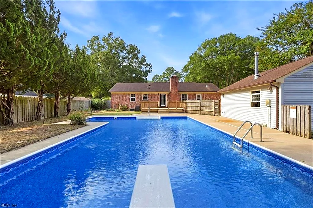 349 Bartell Dr, Chesapeake — photo
