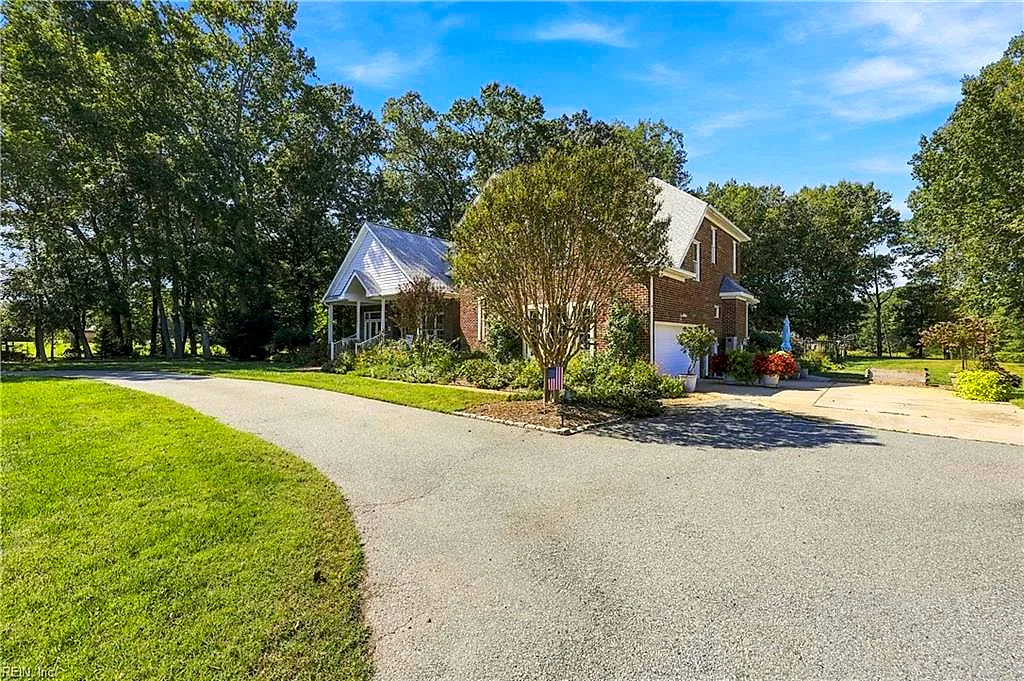 7077 Crittenden Rd, Suffolk — photo