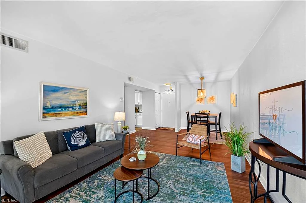 3288 Page Ave #513, Virginia Beach — photo