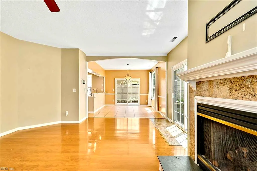 4824 Haymarket Dr, Virginia Beach — photo