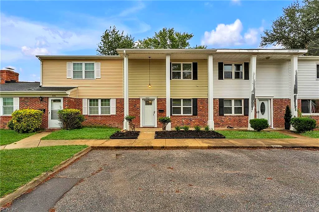 804 S Grosvenor Ct, Virginia Beach — photo