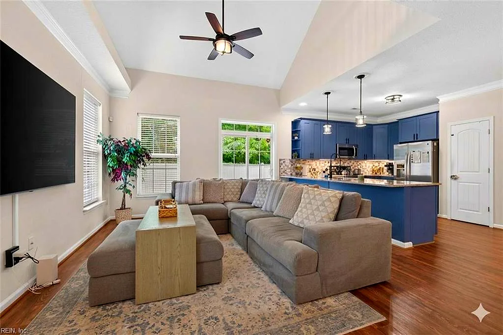 713 Tiffany Green Ct, Chesapeake — photo