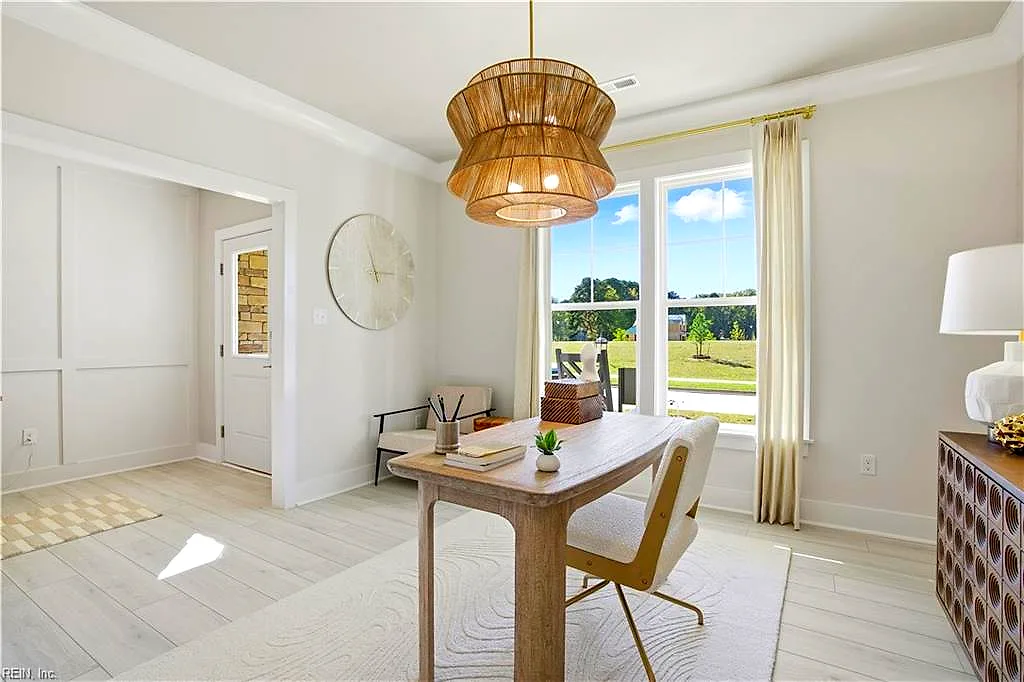 124 Getty Rd, Suffolk — photo