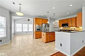 413 Quaker Ridge Ct, Suffolk — photo