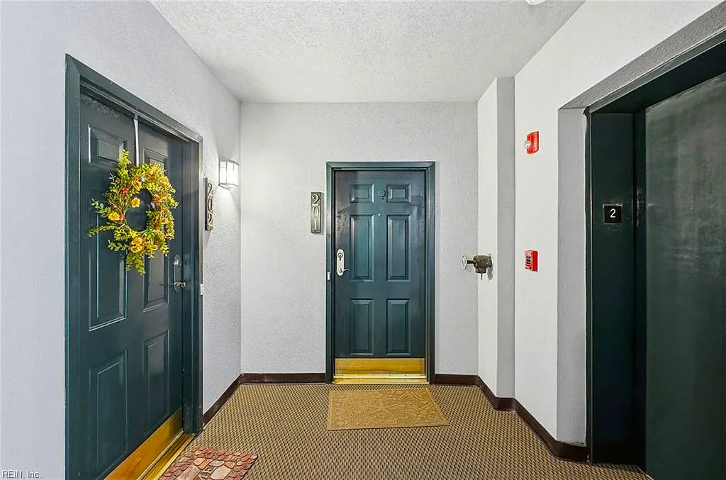 3236 Page Ave #201, Virginia Beach — photo