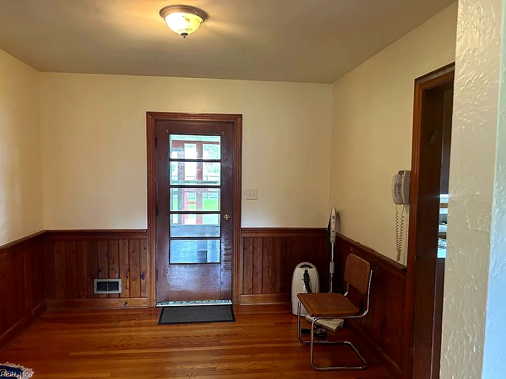 5214 Sweetbriar Cir, Portsmouth — photo