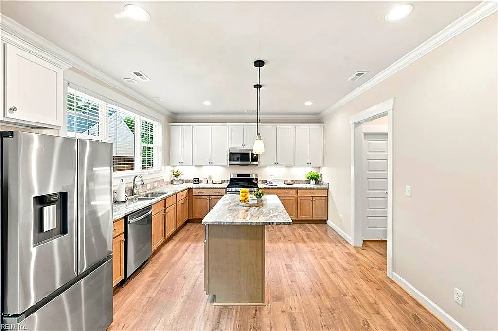 911 Bainbridge Blvd, Chesapeake — photo