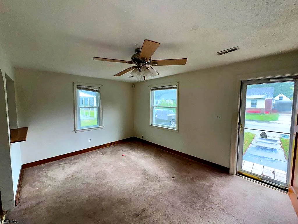 13 N Colin Dr, Portsmouth — photo