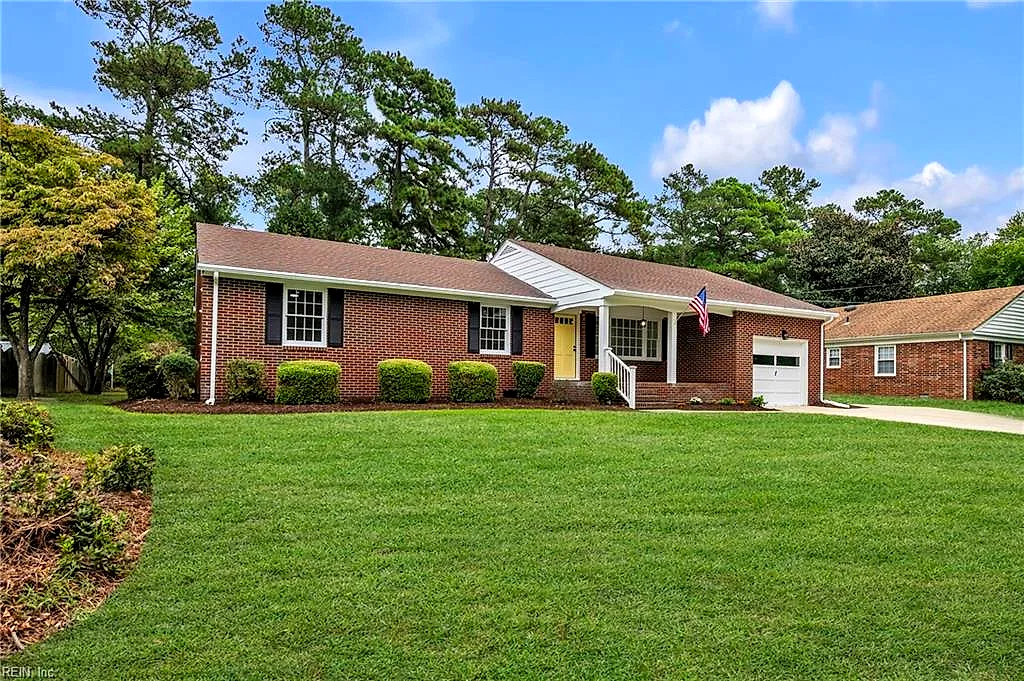 2821 Meadow Wood Dr E Dr, Chesapeake — photo