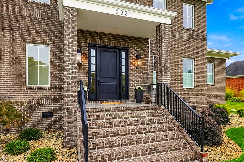 2921 Estates Dr, Virginia Beach — photo