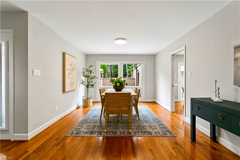 119 Harrops Gln, Williamsburg — photo