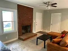 327 Wilton Ave, Hampton — photo