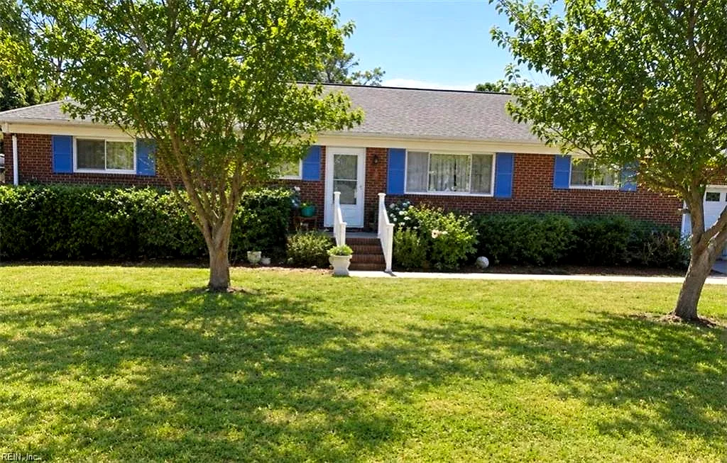 2325 Inlynnview Rd, Virginia Beach — photo