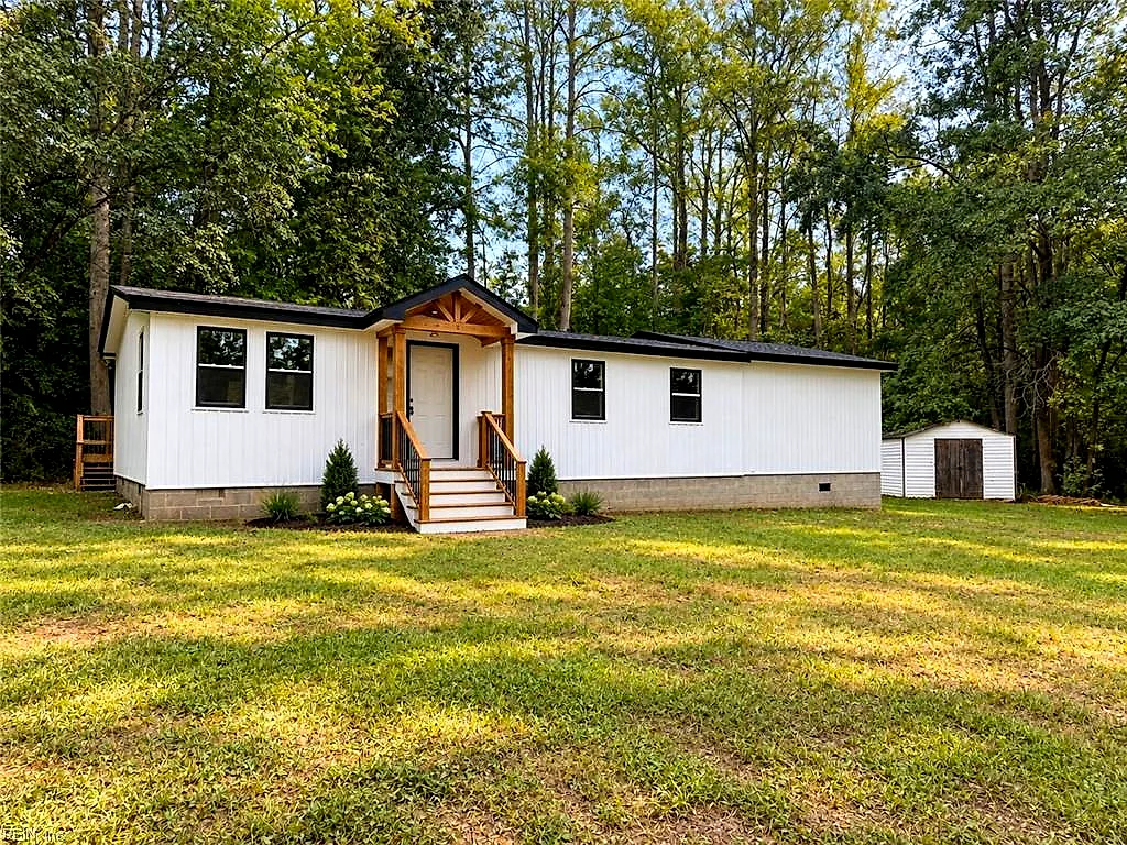 2141 Hosier Rd, Suffolk — photo