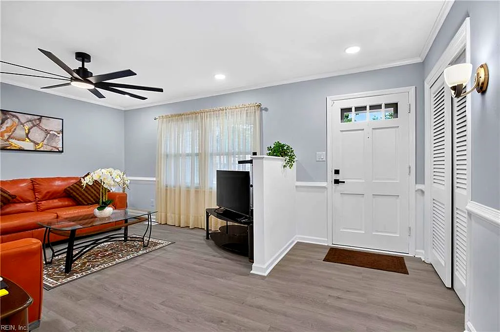 166 Beechmont Dr, Newport News — photo