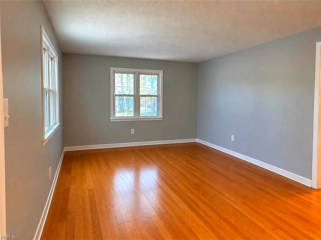 109 Winchester Dr, Hampton — photo