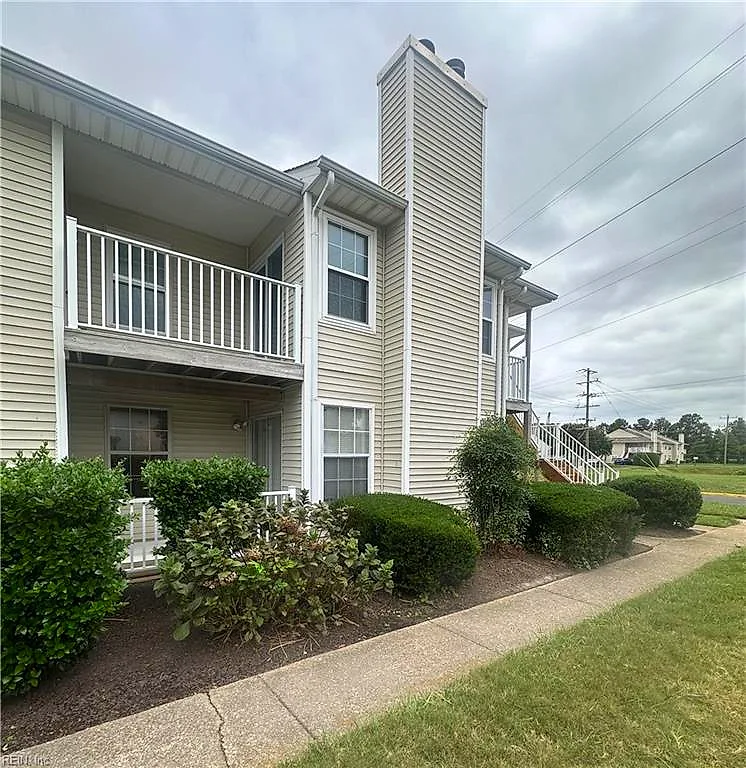 608 Spire Ct, Virginia Beach — photo