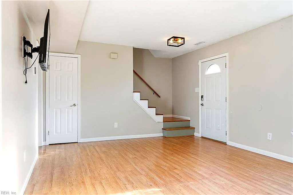 4865 Halwell Dr, Virginia Beach — photo