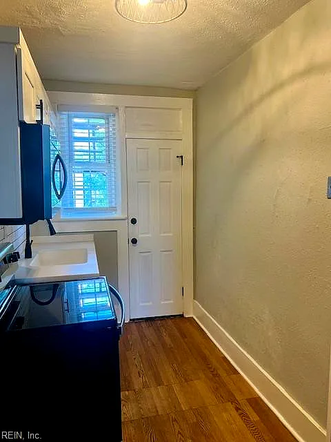 832 Brandon Ave #A2, Norfolk — photo