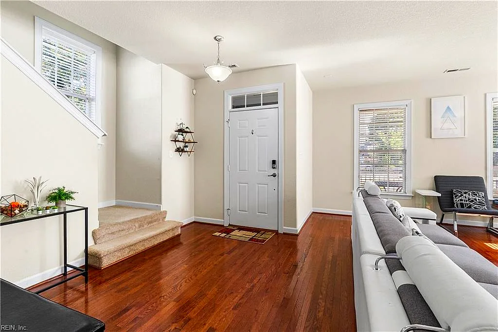 1301 E Ocean View Ave, Norfolk — photo