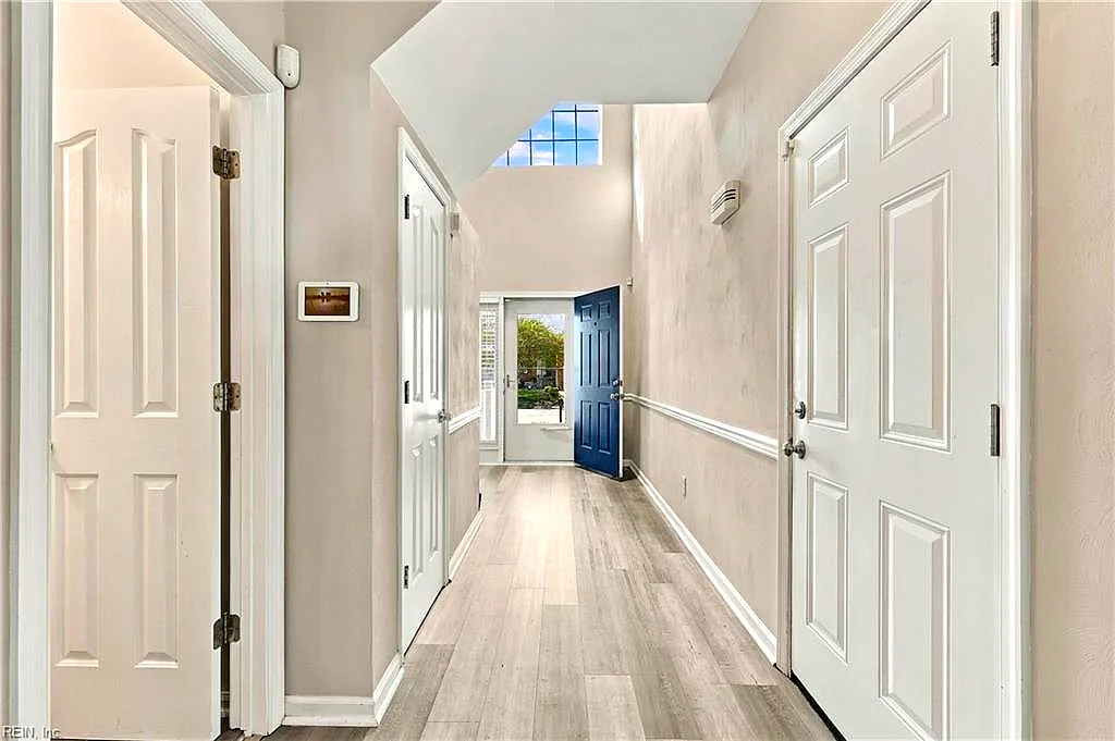 300 Sheryl Lyn Ct, Suffolk — photo