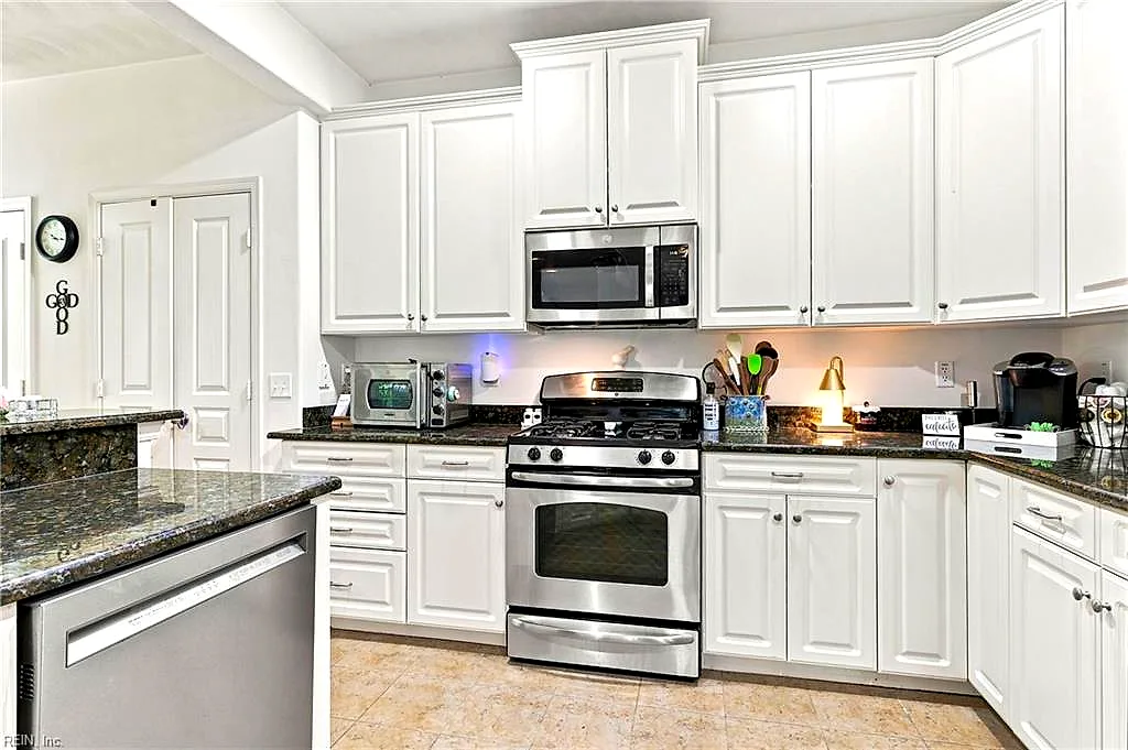 5428 Season Ln, Virginia Beach — photo