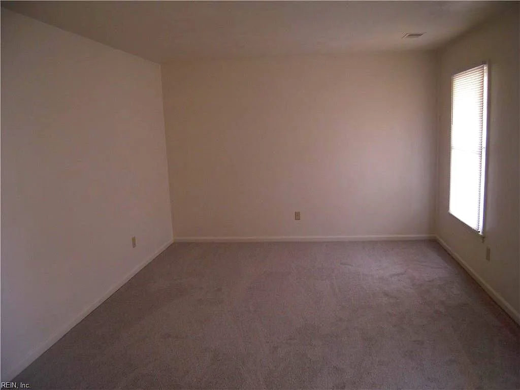 1008 Parkland Ln, Virginia Beach — photo