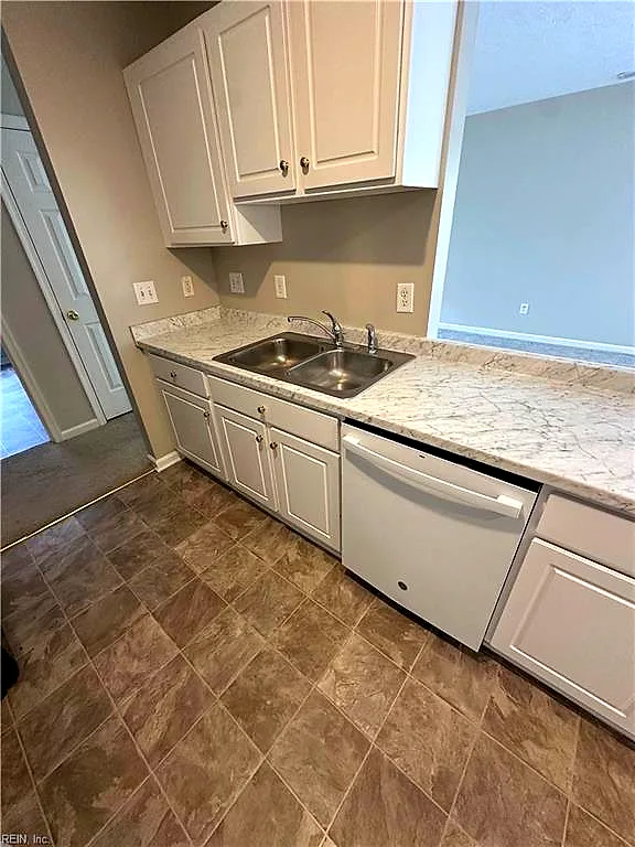 718 Old Fort Eustis Blvd, Newport News — photo