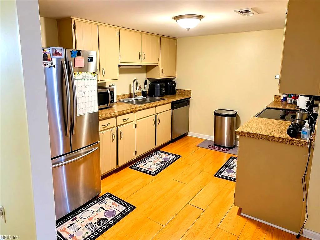 417 Hustings Ln #D, Newport News — photo