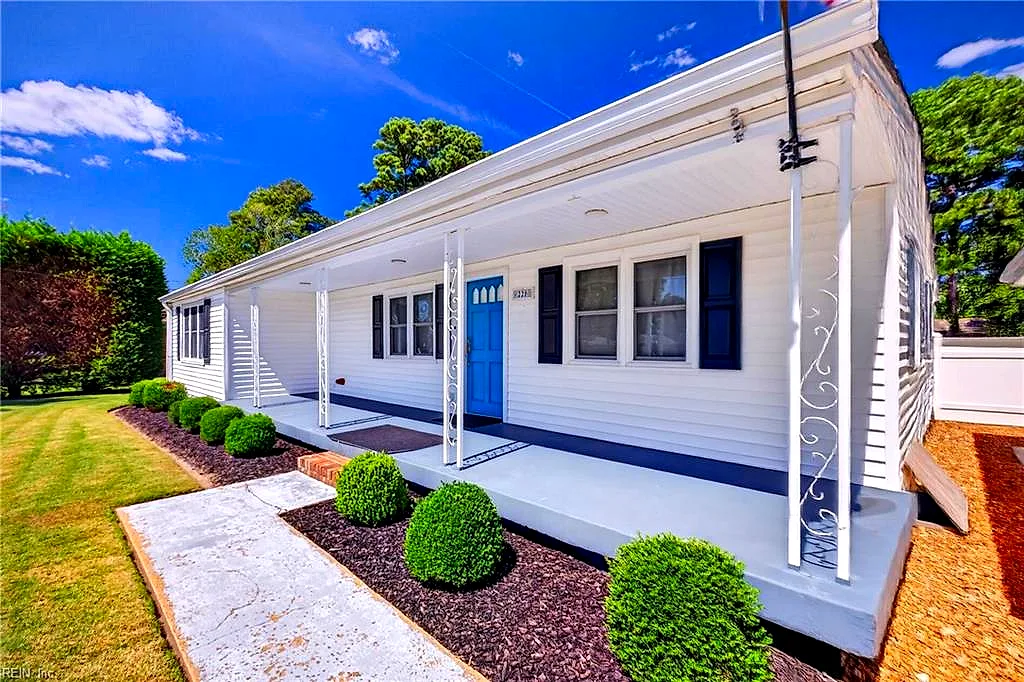 220 Marion Dr, Chesapeake — photo