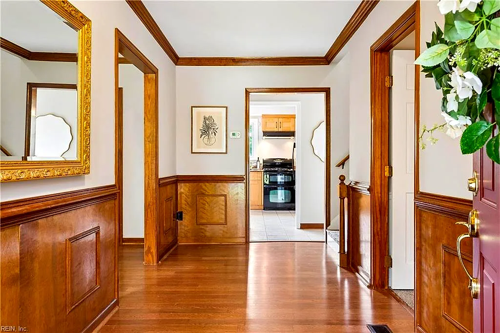92 Oakville Dr, Hampton — photo