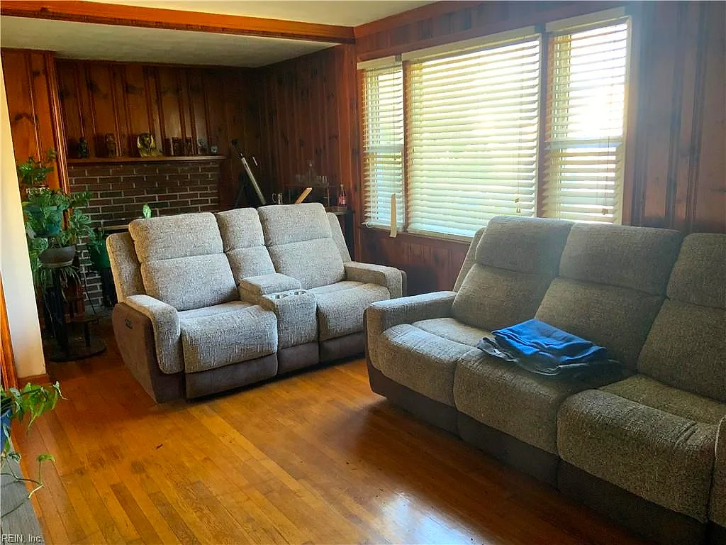 1625 Rolfe Pl, Newport News — photo