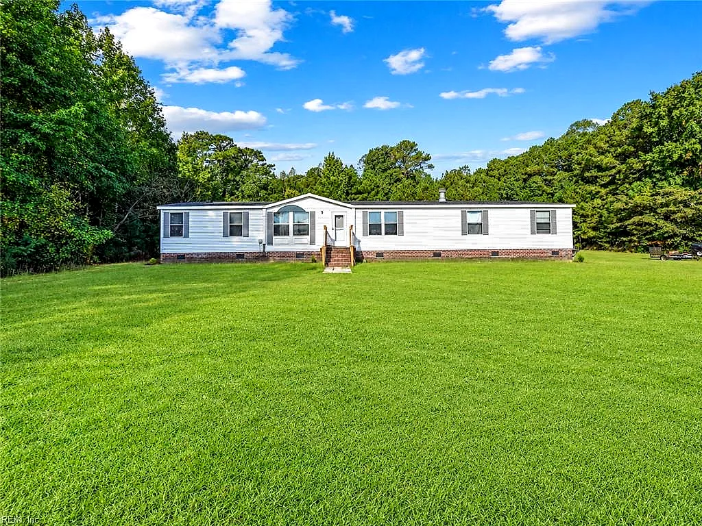 3725 Old Mill Rd, Suffolk — photo