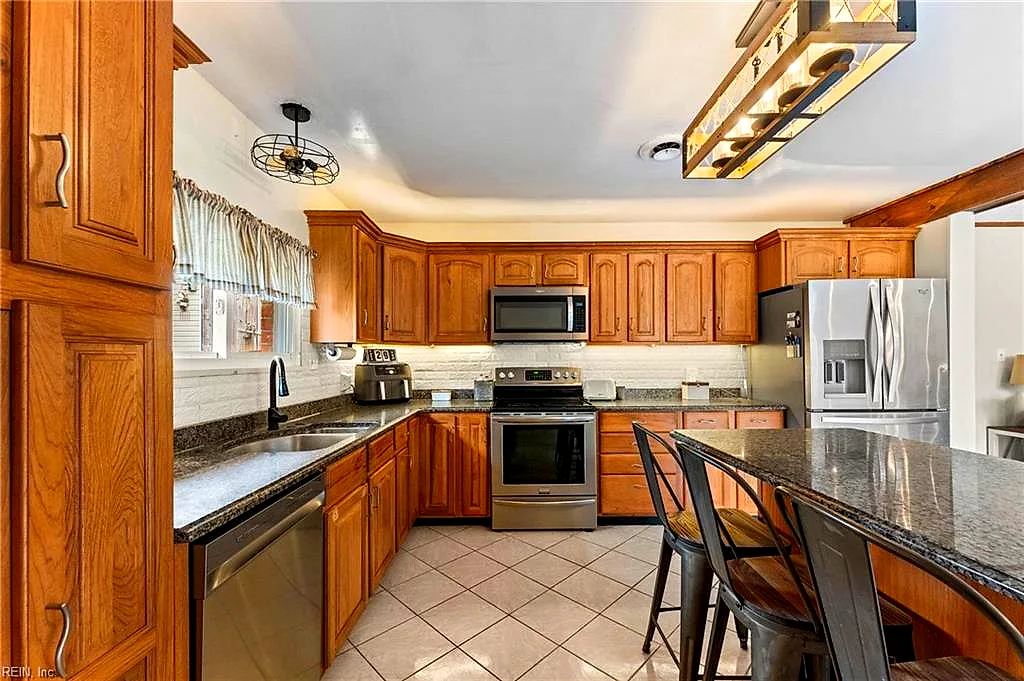 406 Grafton District Rd, Yorktown — photo