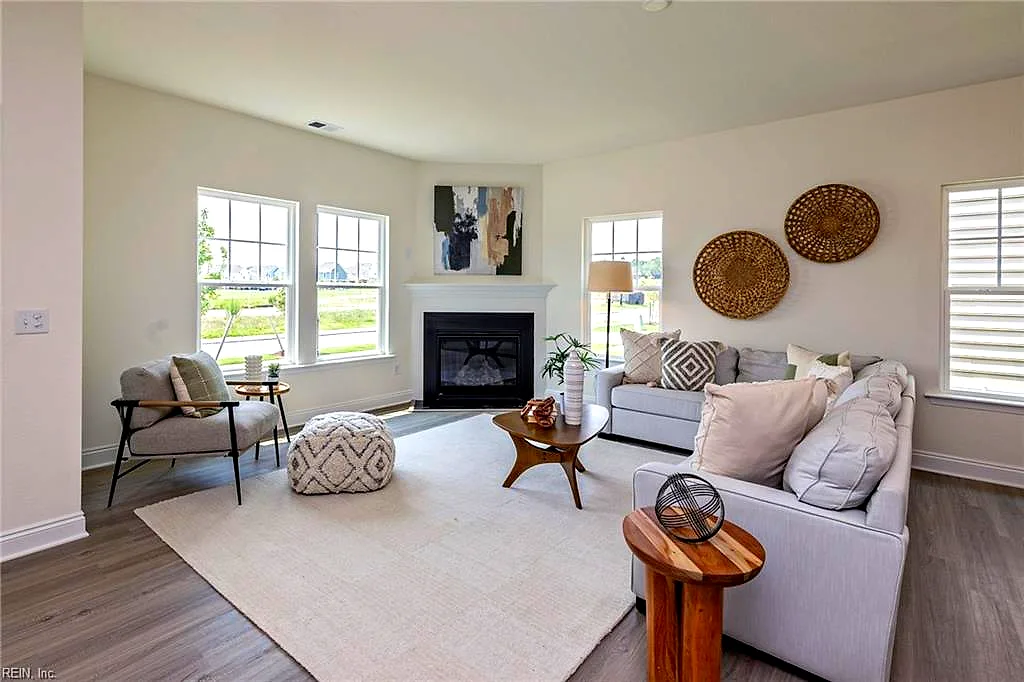 2011 Carroll Brinkley Way, Suffolk — photo