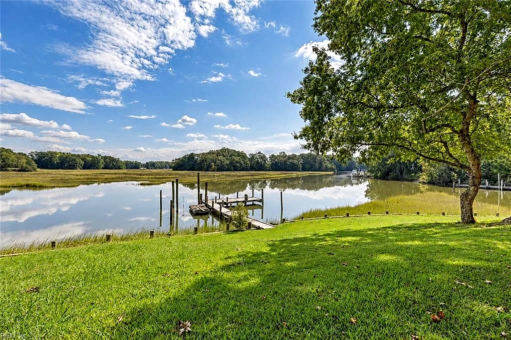 5286 Bennetts Pasture Rd, Suffolk — photo