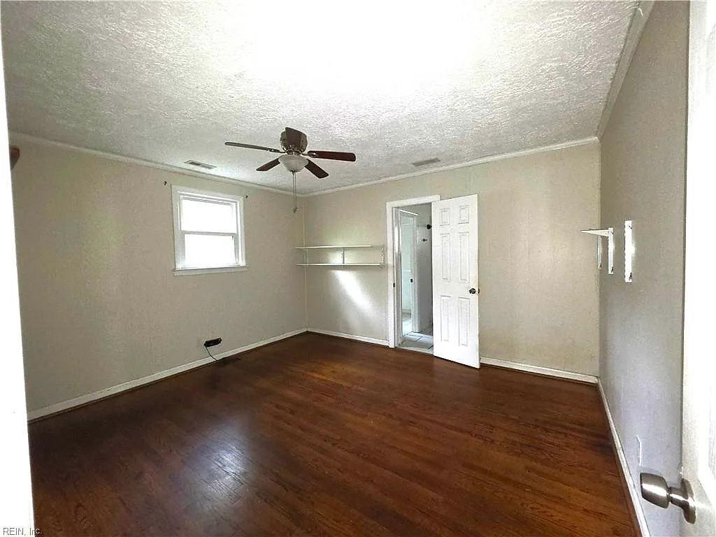 5914 Potomac Ave, Hampton — photo