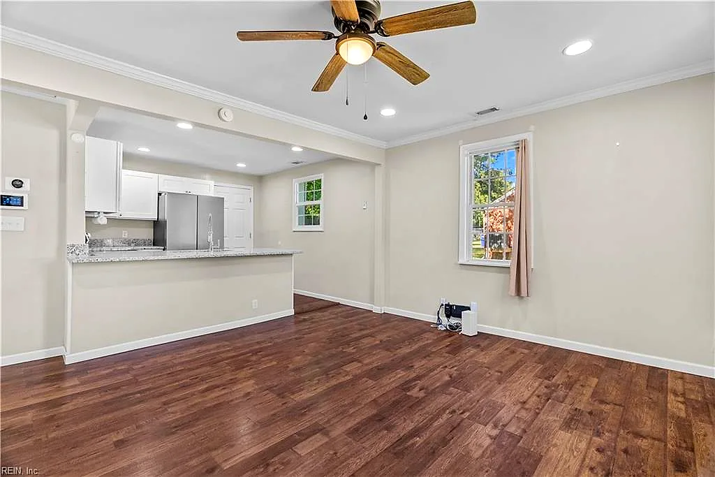 4809 Vick St, Portsmouth — photo
