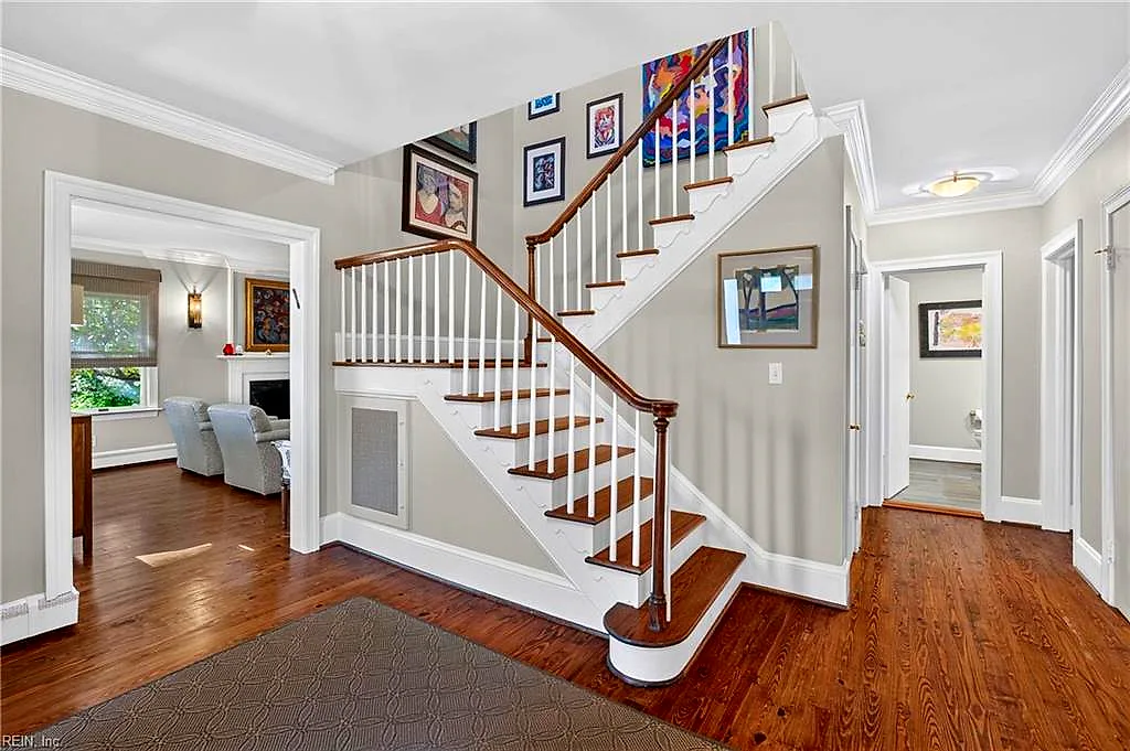 1402 Runnymede Rd, Norfolk — photo