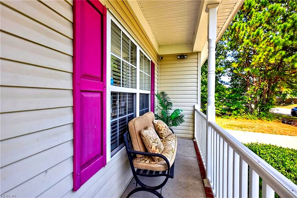 301 Forest View Ln, Smithfield — photo
