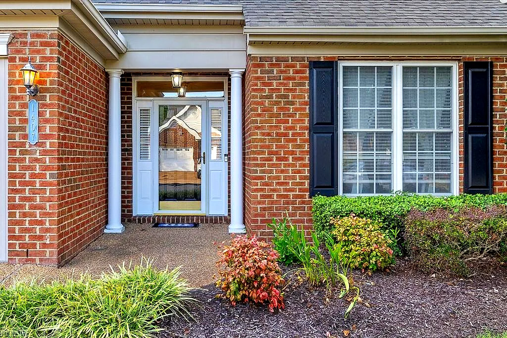 1407 Hawick Ter, Chesapeake — photo