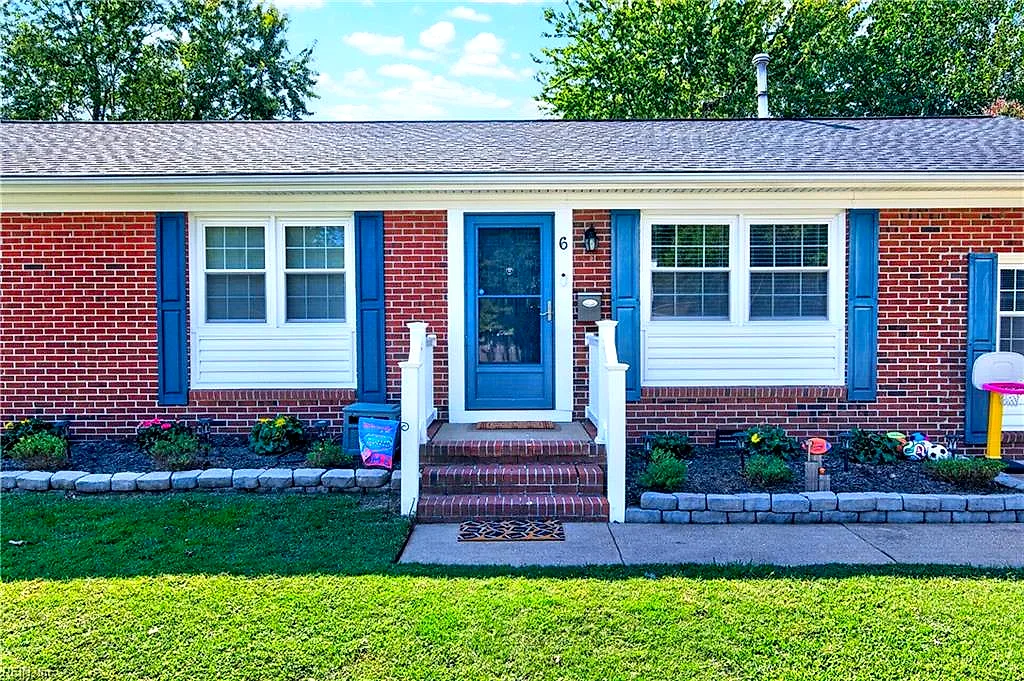 6 Holiday Dr, Hampton — photo