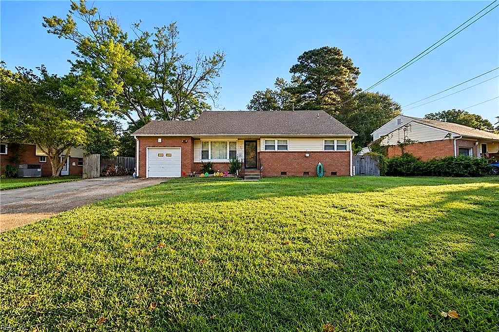424 Pepper Mill Ln, Norfolk — photo