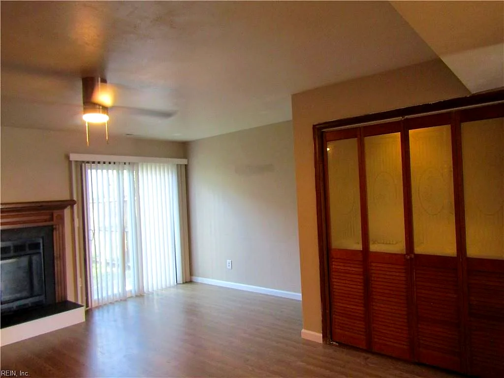 615 Aubrey Dr, Virginia Beach — photo