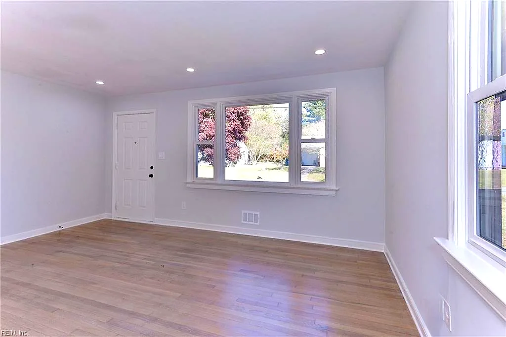 924 Foley Dr, Williamsburg — photo