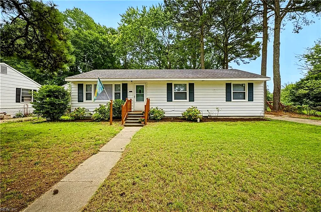 3421 W Weaver Rd, Hampton — photo