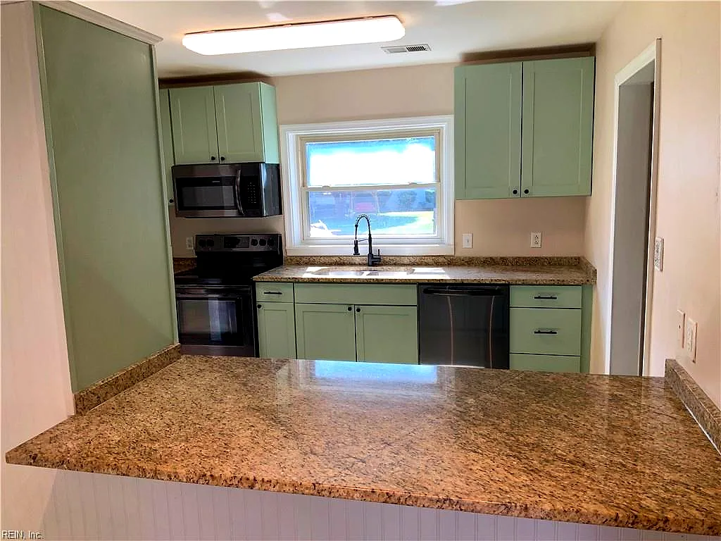 3210 Indigo Rd, Chesapeake — photo