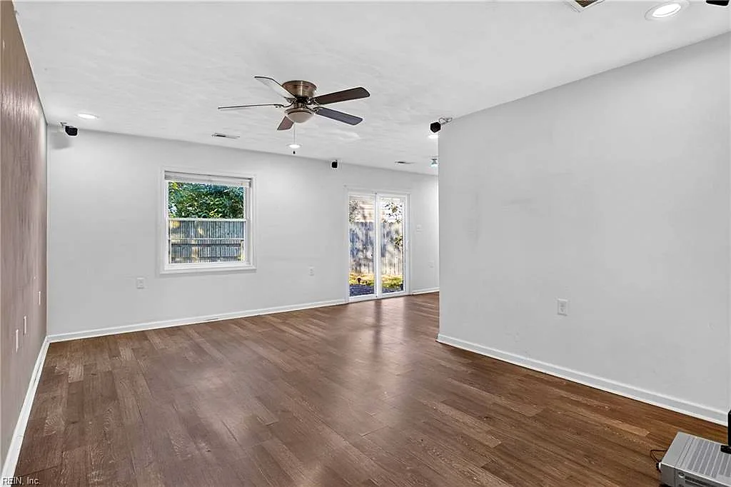 501 S Kings Point Rd, Virginia Beach — photo