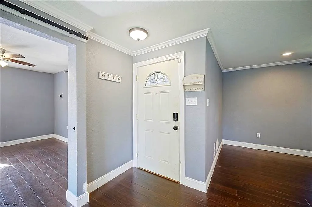 301 Viking St, Portsmouth — photo