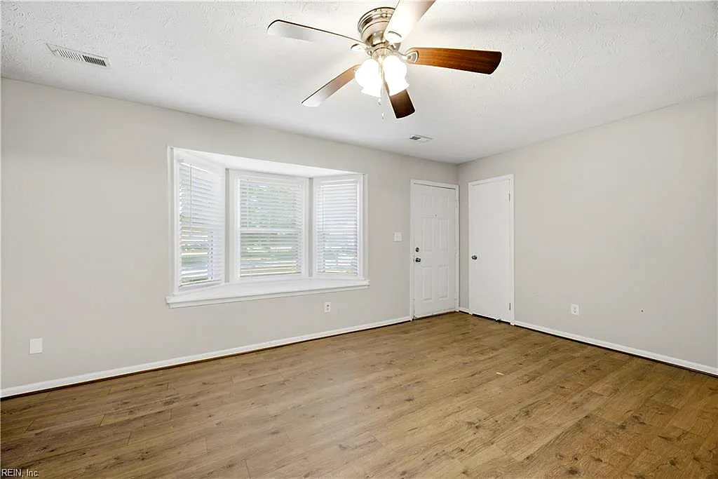 249 Batson Dr, Newport News — photo